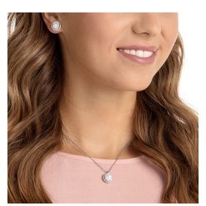 Swarovski White Pearl Crystal Halo Pendant&Earring